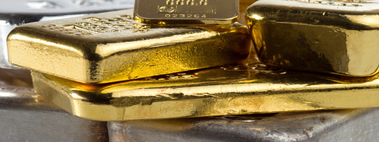 Gold Leads as Faith in Fiat Falters